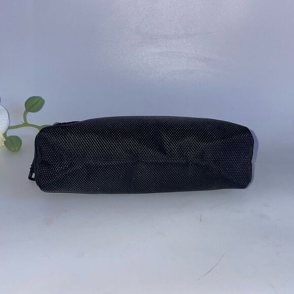 TUMI Cosmetic Bag - Picture 5 of 9